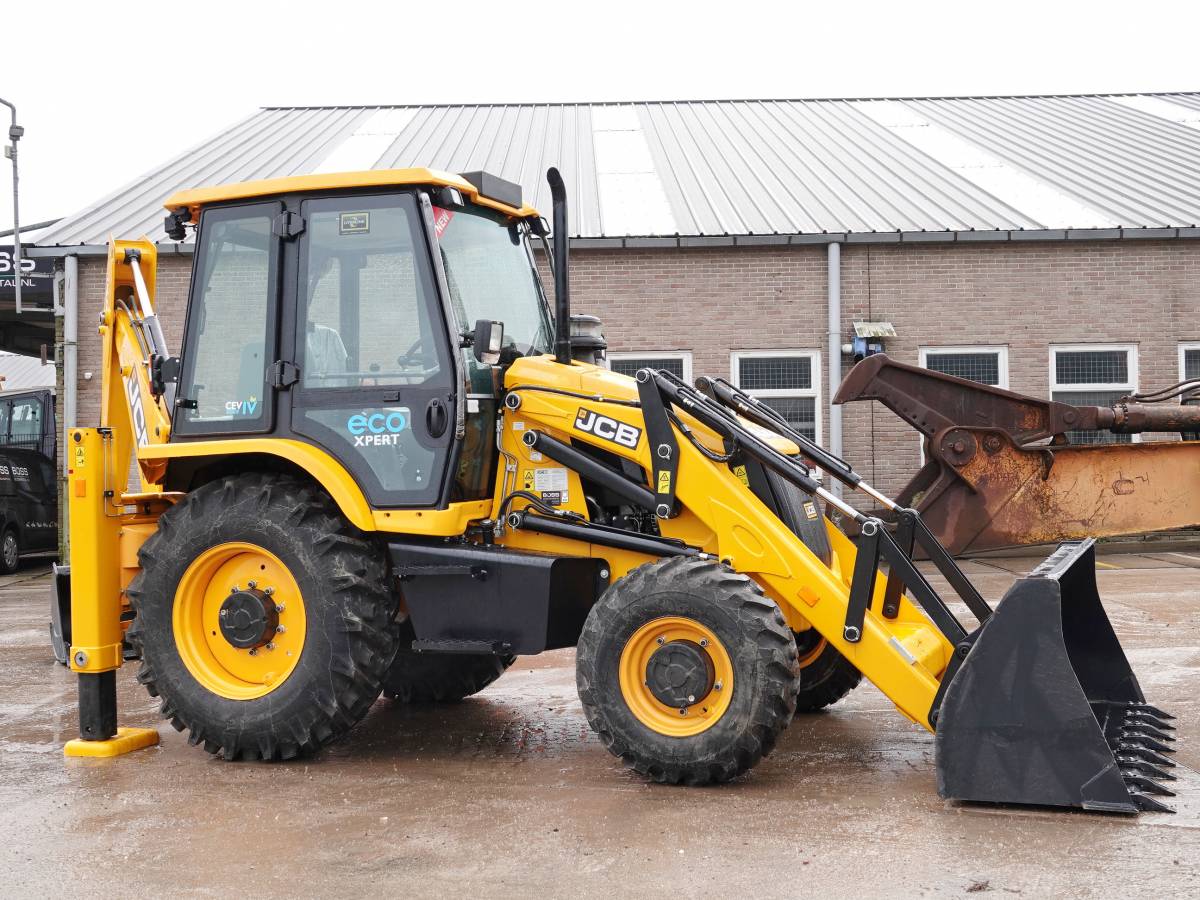 JCB 3DX / 3CX Super Eco Xpert Telescopic Boom Backhoe Loader Boss